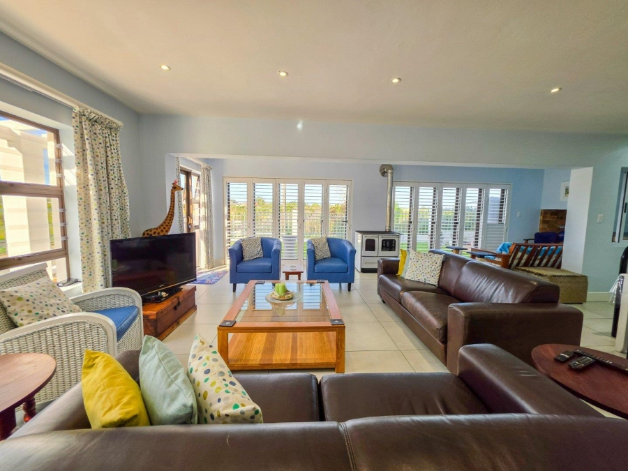 3 Bedroom Property for Sale in Stilbaai Western Cape